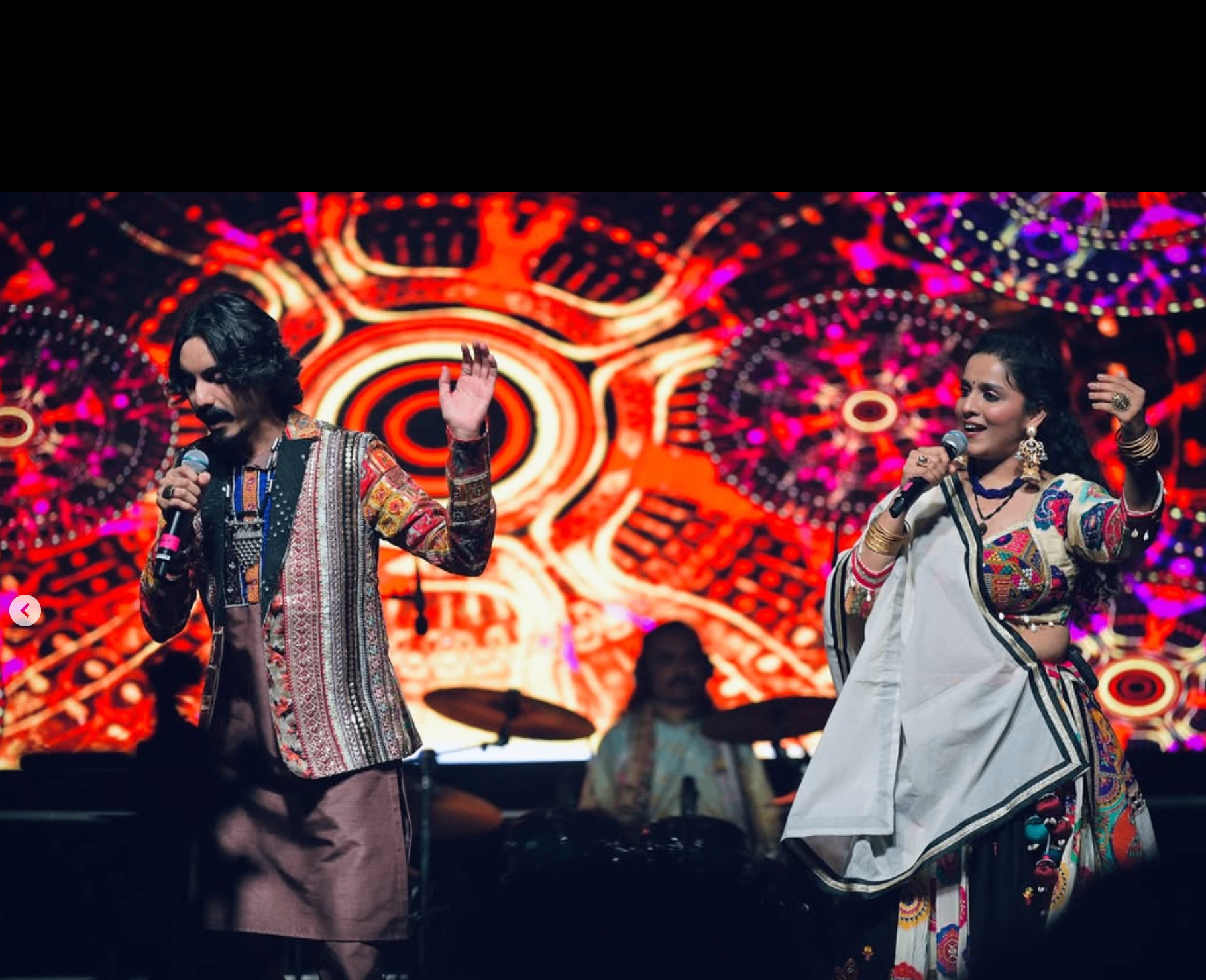 OraEventz live Garba performance on stage